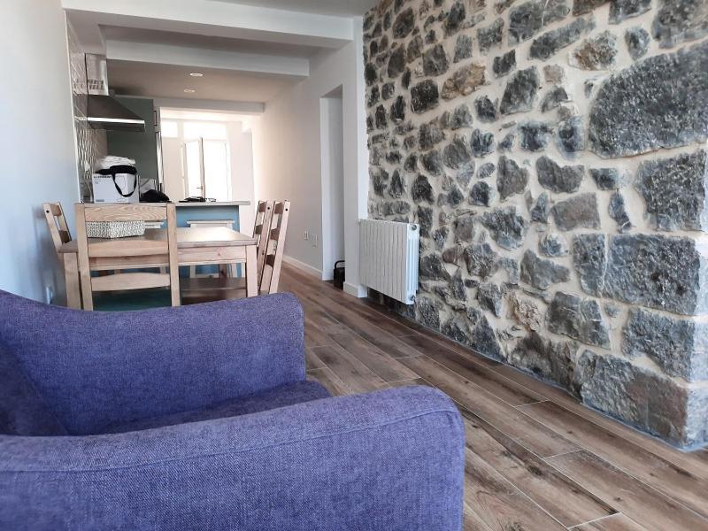 Apartamentos El Muelle 코밀라스 외부 사진